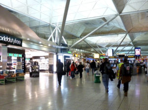 london_stansted_airport_-_duty_free_zone