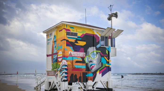 Tel Aviv: la torretta del bagnino diventa un albergo esclusivo a Frishman beach. Prima struttura di questo genere al mondo