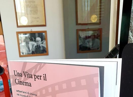 TERZA RISTAMPA DI “UNA VITA PER IL CINEMA”